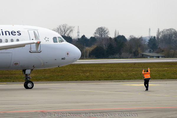 Liege airport 2016-03-24